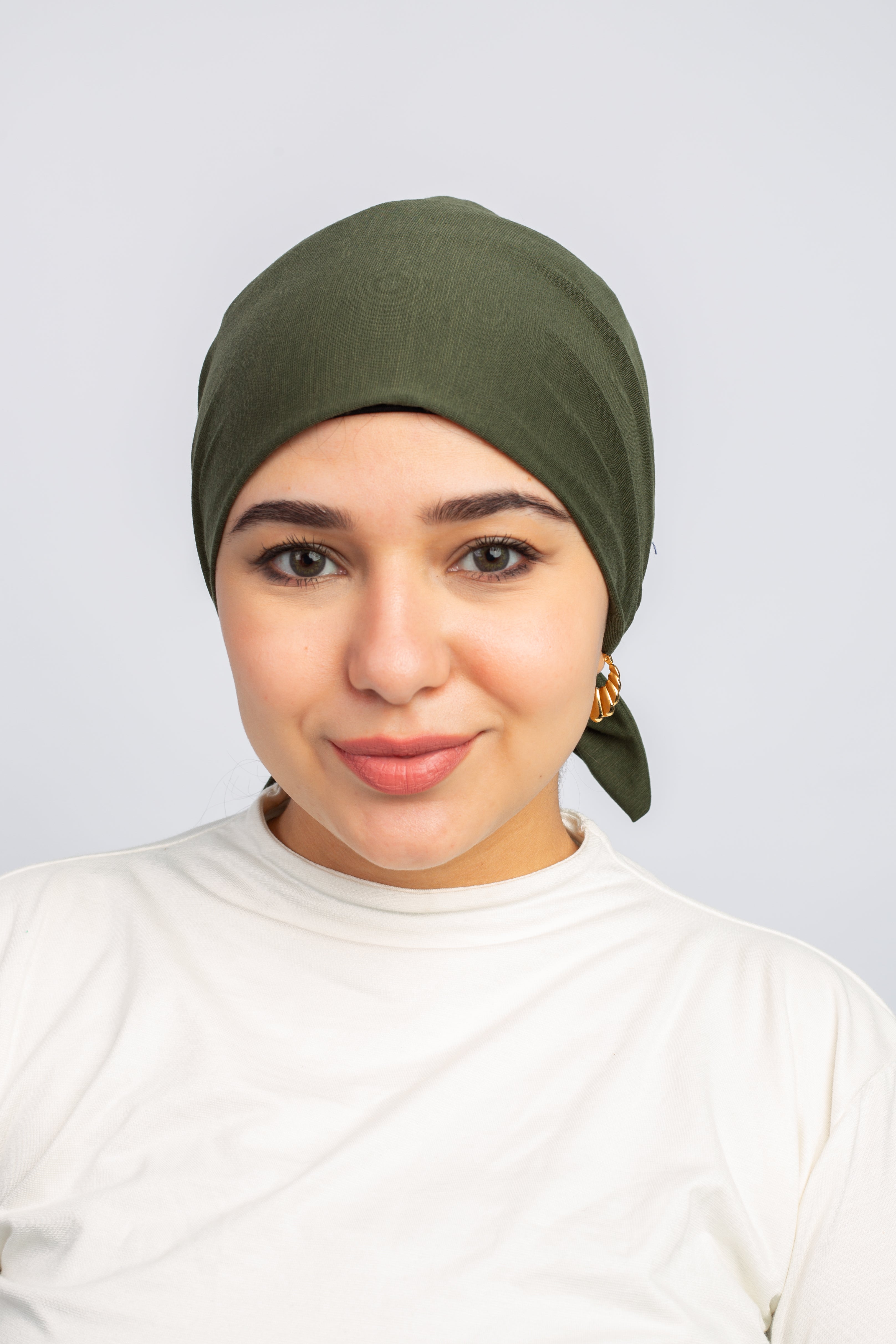 No Thread Bonnet With Ribbon