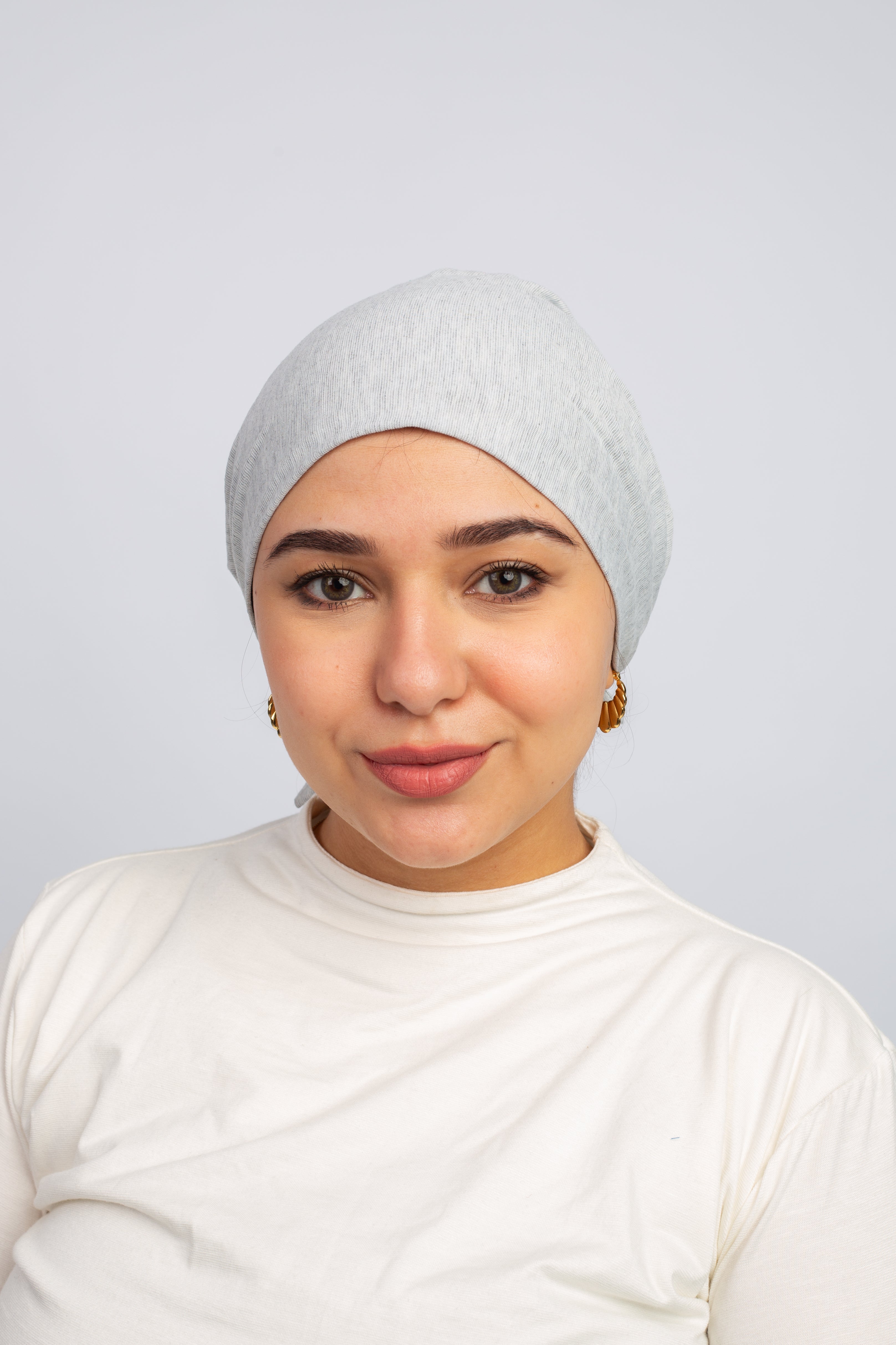 No Thread Bonnet With Ribbon